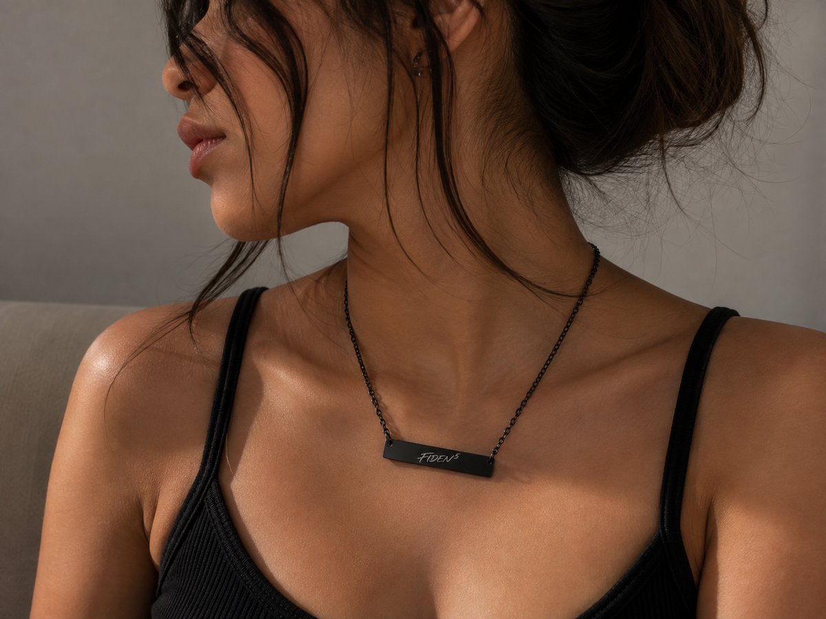 Horizontal Bar Necklace (Engraving)