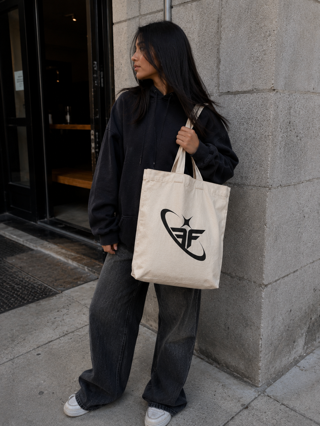 Orbit collection Fiden Tote Bag